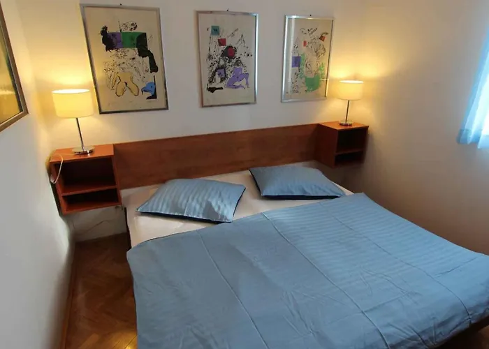 In - Insel Krk 14682 * Malinska